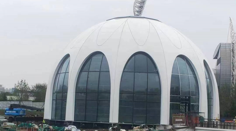 天津泰達(dá)時(shí)尚廣場(chǎng)UHPC幕墻板項(xiàng)目 天津泰達(dá)時(shí)尚廣場(chǎng)UHPC幕墻板項(xiàng)目