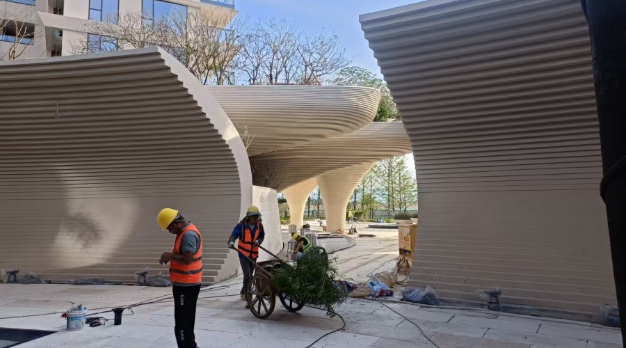 三亞海棠灣售樓部GRC柱子景觀造型落地效果 三亞海棠灣售樓部GRC柱子景觀造型落地效果